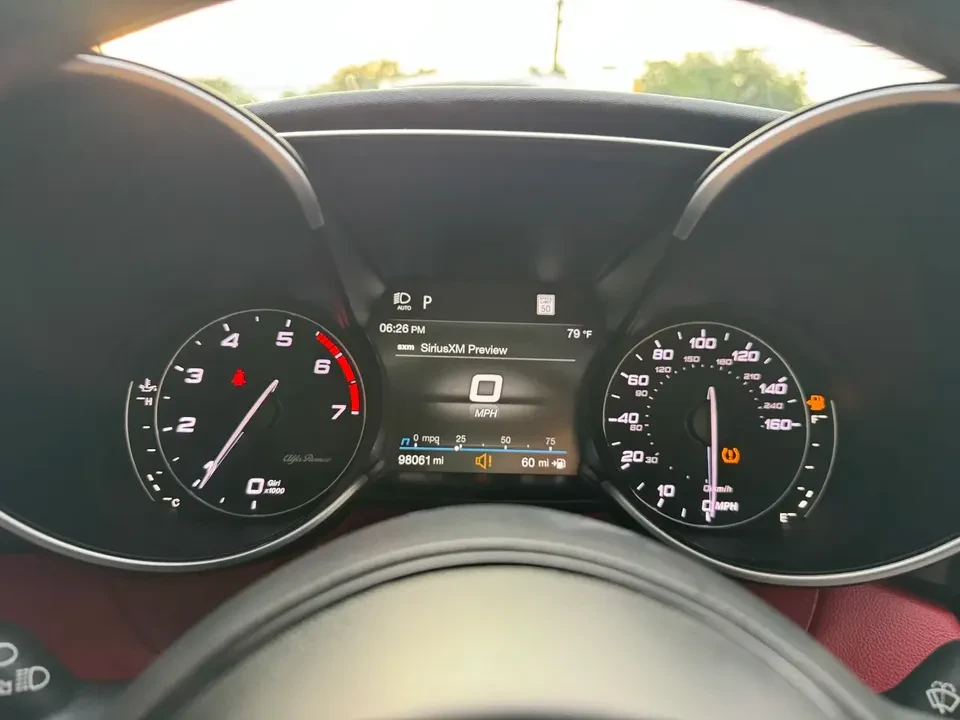 2021 Alfa Romeo Giulia - Image 15 of 20