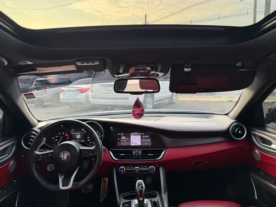 2021 Alfa Romeo Giulia - Image 20 of 20
