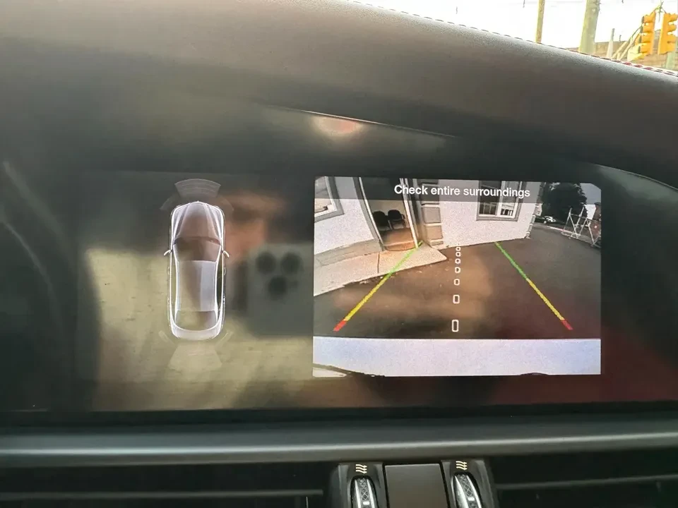 2021 Alfa Romeo Giulia - Image 19 of 20