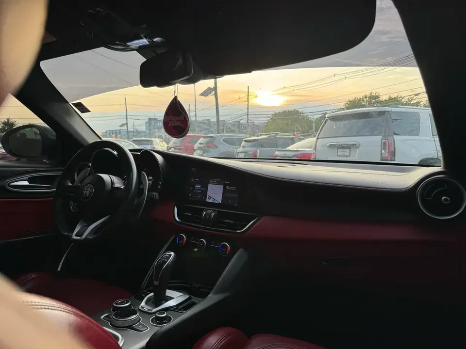 2021 Alfa Romeo Giulia - Image 12 of 20