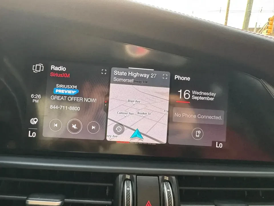 2021 Alfa Romeo Giulia - Image 18 of 20