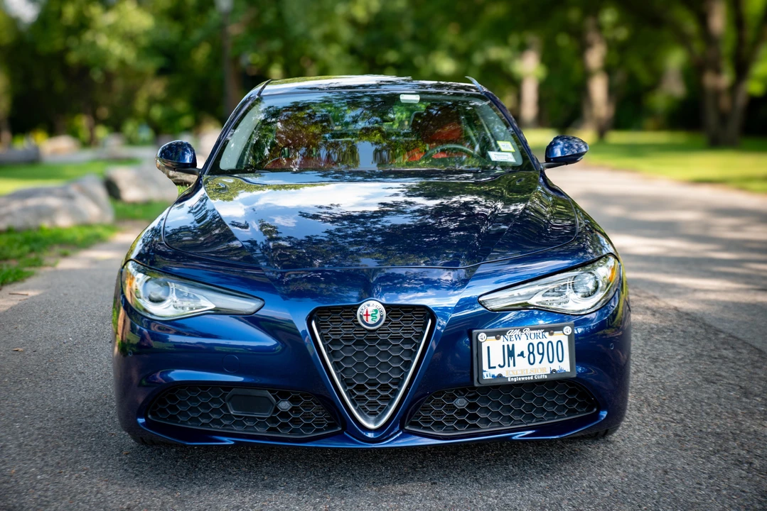 2021 Alfa Romeo Giulia - Image 6 of 31