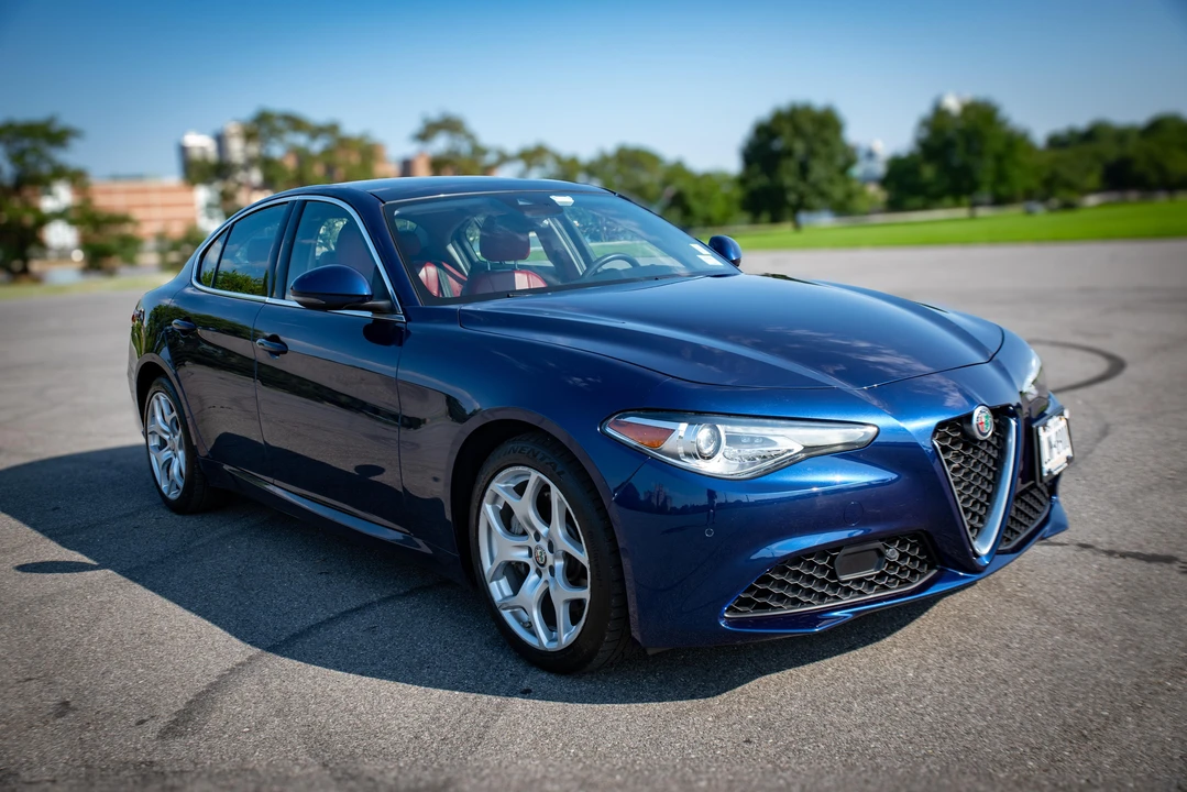 2021 Alfa Romeo Giulia - Image 20 of 31