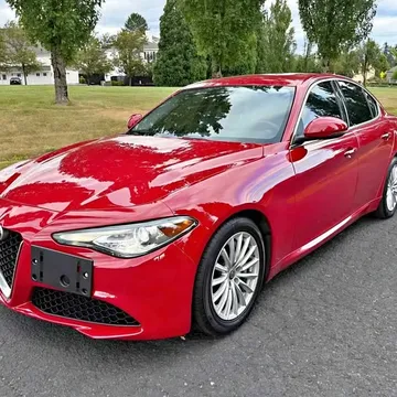 2021 Alfa Romeo Giulia Ti Lusso Sedan 4D