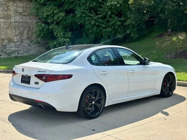 2021 Alfa Romeo Giulia - Image 4 of 20