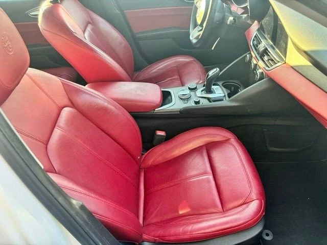 2021 Alfa Romeo Giulia - Image 14 of 20