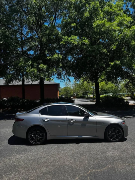 2021 Alfa Romeo Giulia - Image 2 of 21