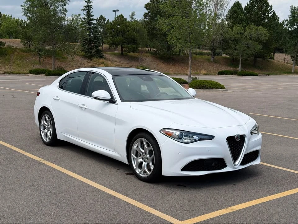 2021 Alfa Romeo Giulia - Image 3 of 20