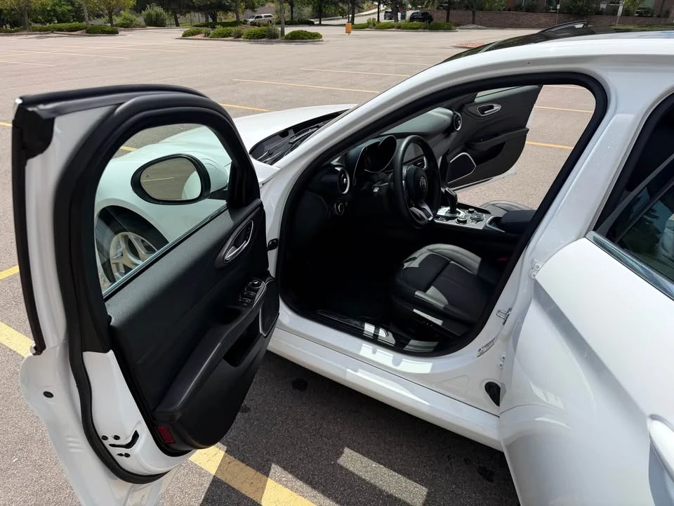 2021 Alfa Romeo Giulia - Image 18 of 20