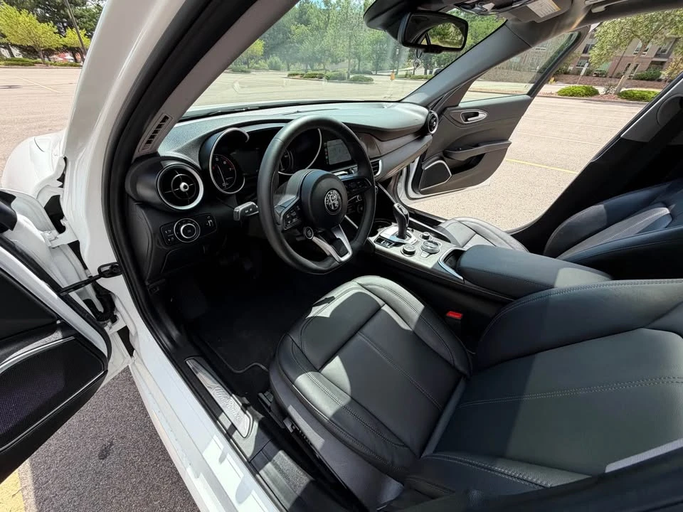 2021 Alfa Romeo Giulia - Image 13 of 20