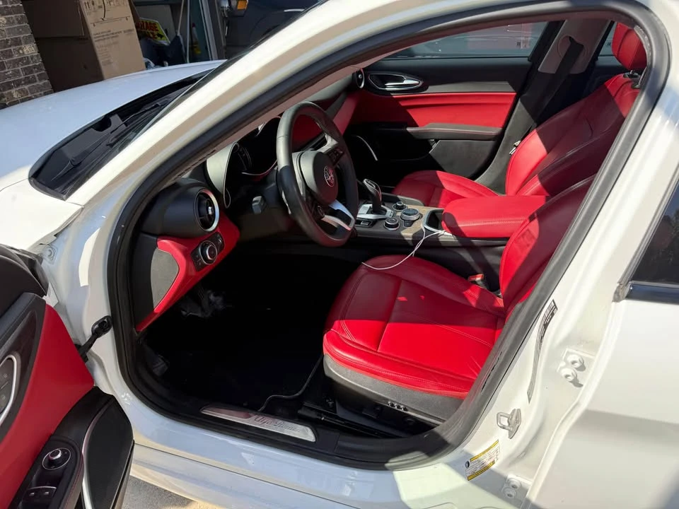 2021 Alfa Romeo Giulia - Image 8 of 10