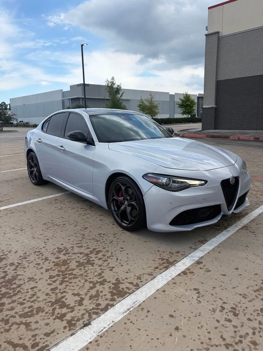 2021 Alfa Romeo Giulia - Image 2 of 7