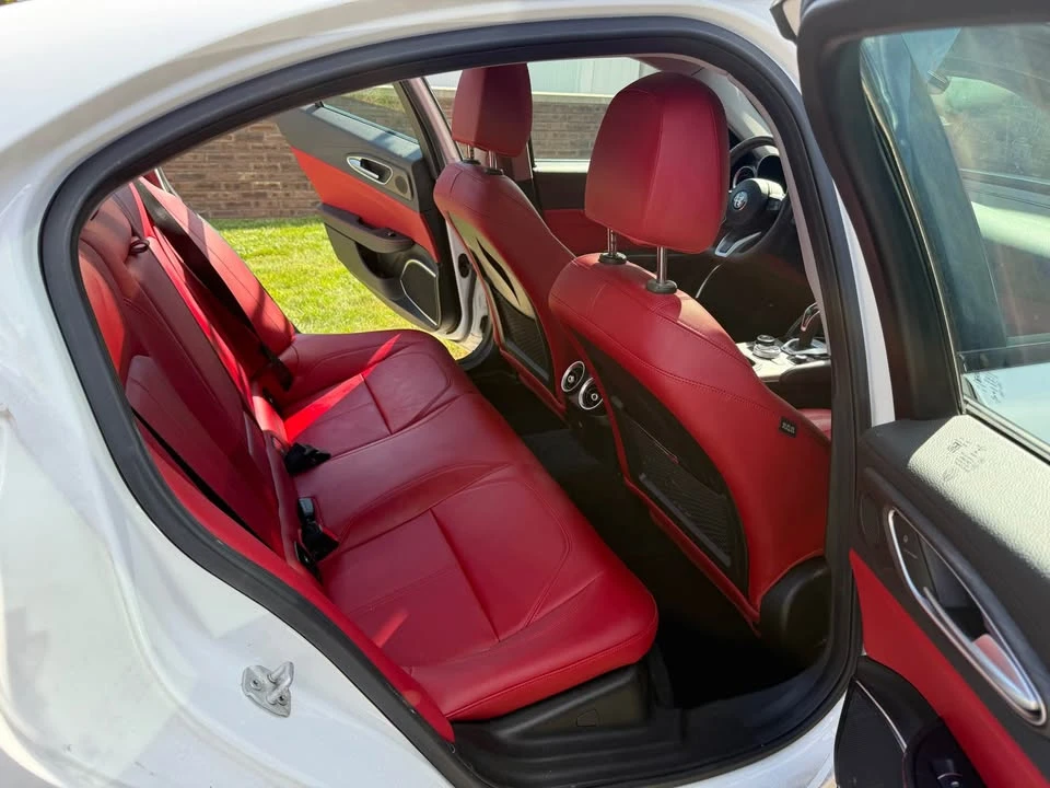 2021 Alfa Romeo Giulia - Image 6 of 10