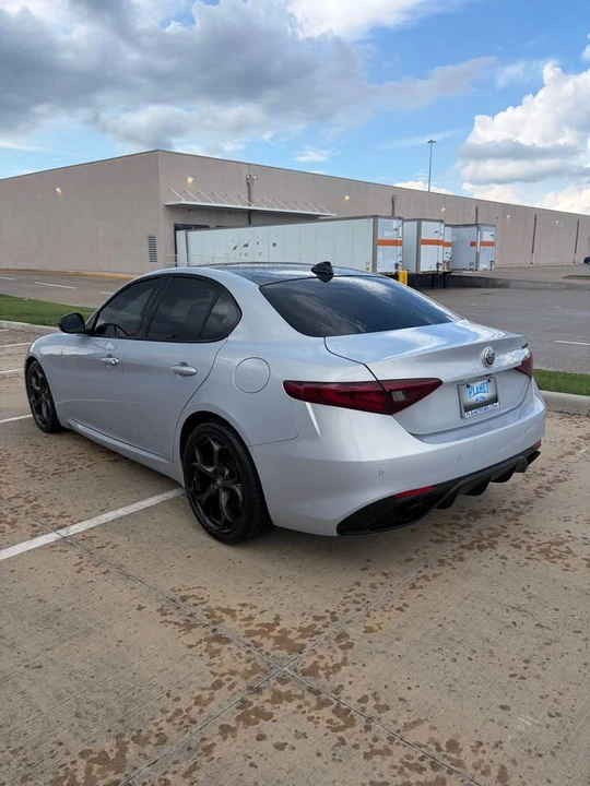2021 Alfa Romeo Giulia - Image 4 of 7