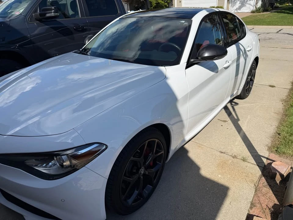 2021 Alfa Romeo Giulia - Image 3 of 10