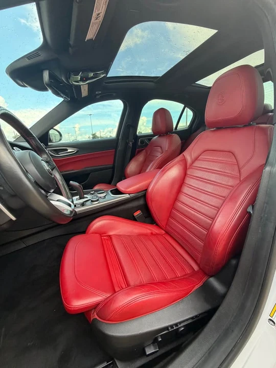 2021 Alfa Romeo Giulia - Image 6 of 7