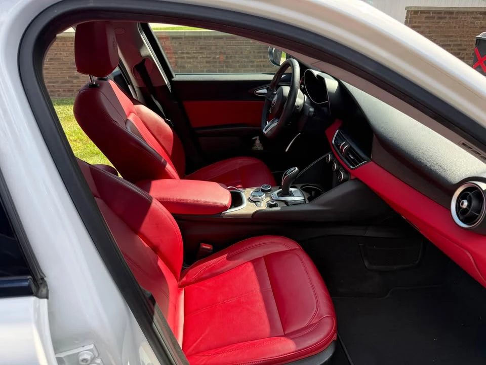 2021 Alfa Romeo Giulia - Image 10 of 10