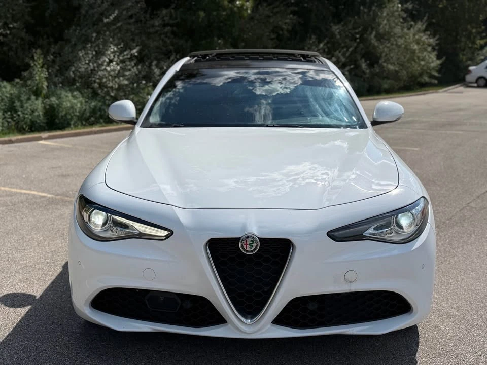 2021 Alfa Romeo Giulia - Image 5 of 16