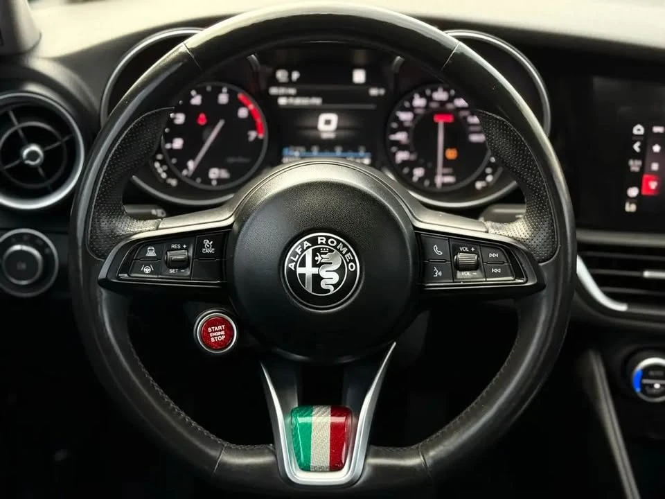2021 Alfa Romeo Giulia - Image 2 of 17