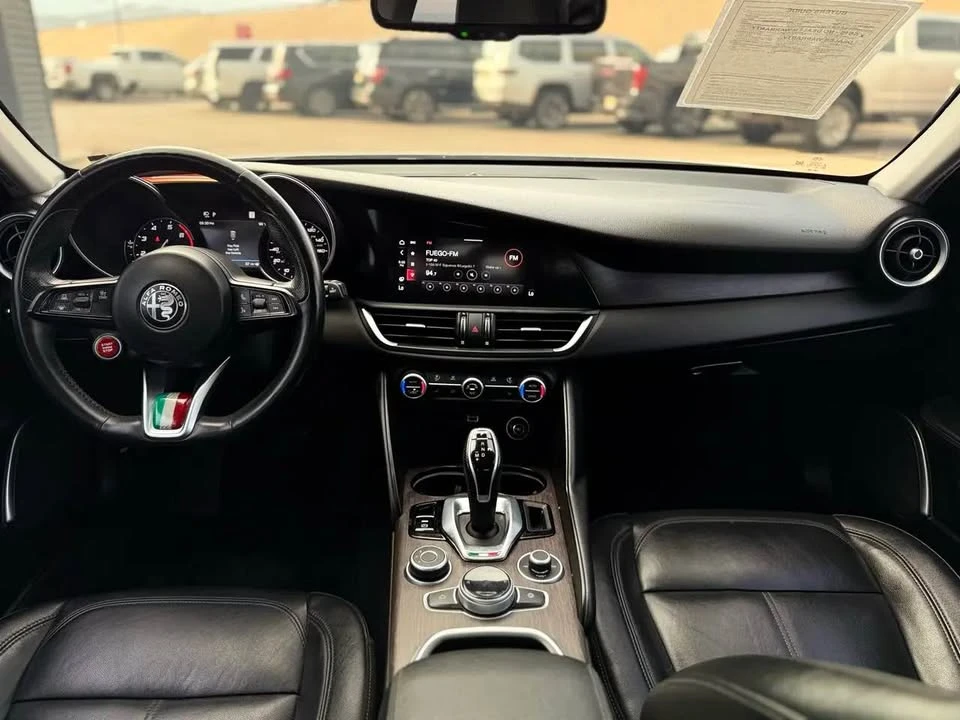 2021 Alfa Romeo Giulia - Image 17 of 17