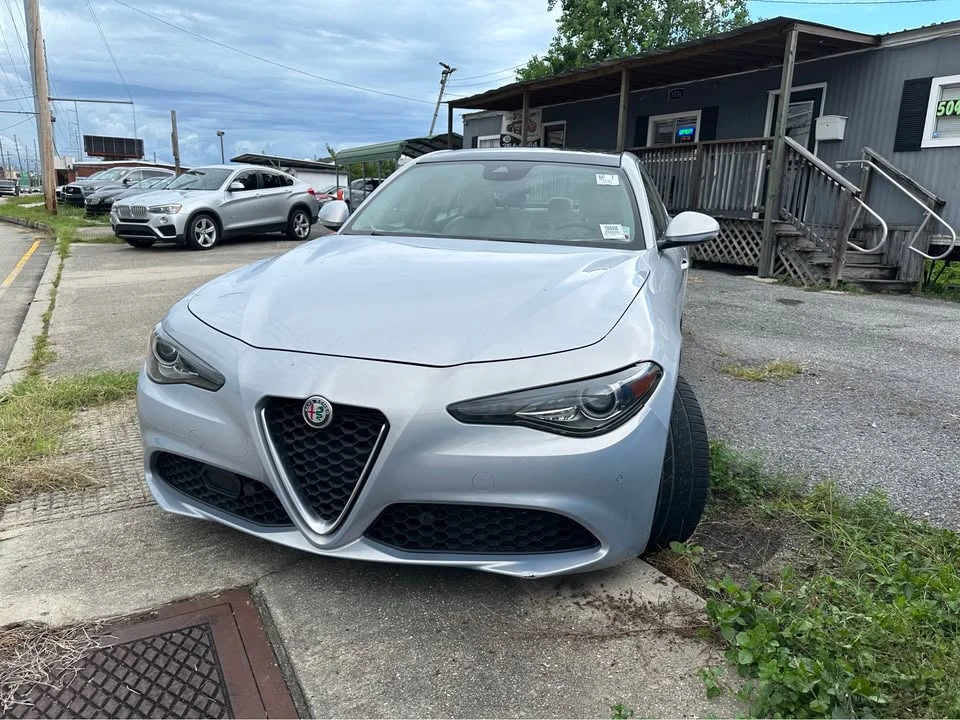 2021 Alfa Romeo Giulia - Image 2 of 20