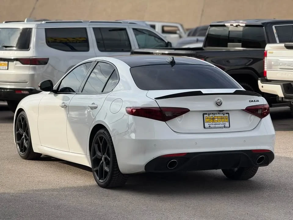 2021 Alfa Romeo Giulia - Image 3 of 17