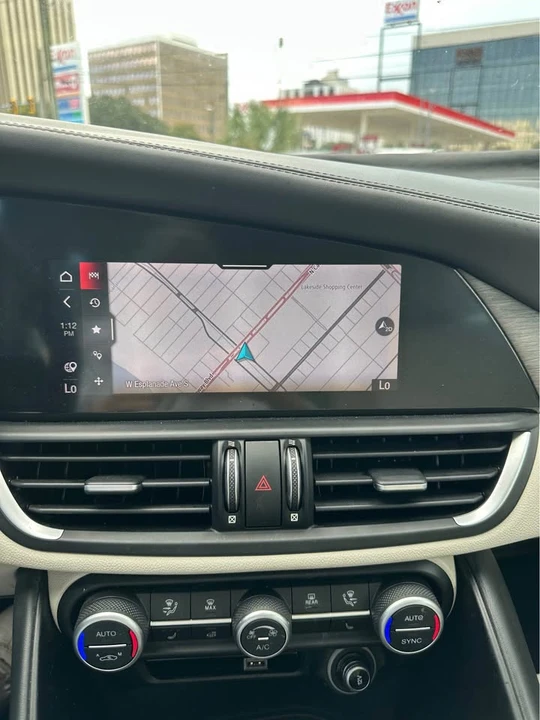 2021 Alfa Romeo Giulia - Image 15 of 20