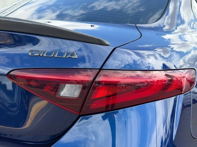 2021 Alfa Romeo Giulia - Image 13 of 20