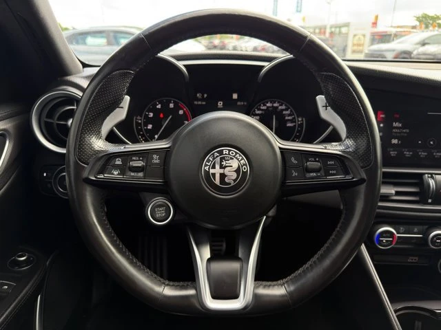 2021 Alfa Romeo Giulia - Image 20 of 20