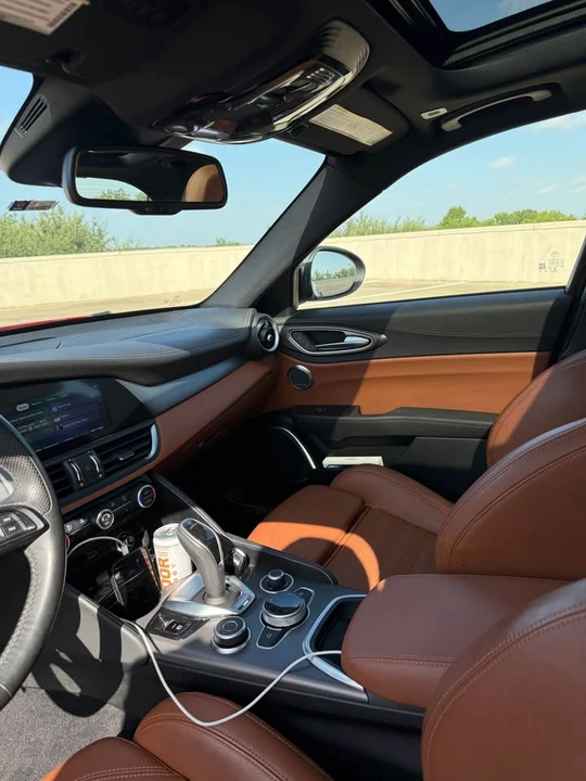 2021 Alfa Romeo Giulia - Image 8 of 8