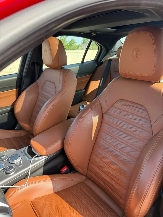 2021 Alfa Romeo Giulia - Image 6 of 8