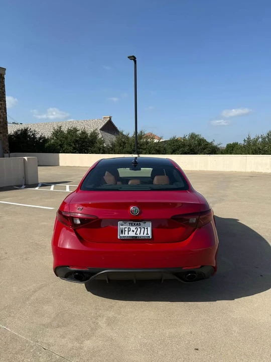 2021 Alfa Romeo Giulia - Image 2 of 8
