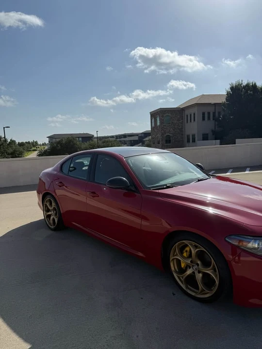 2021 Alfa Romeo Giulia - Image 4 of 8