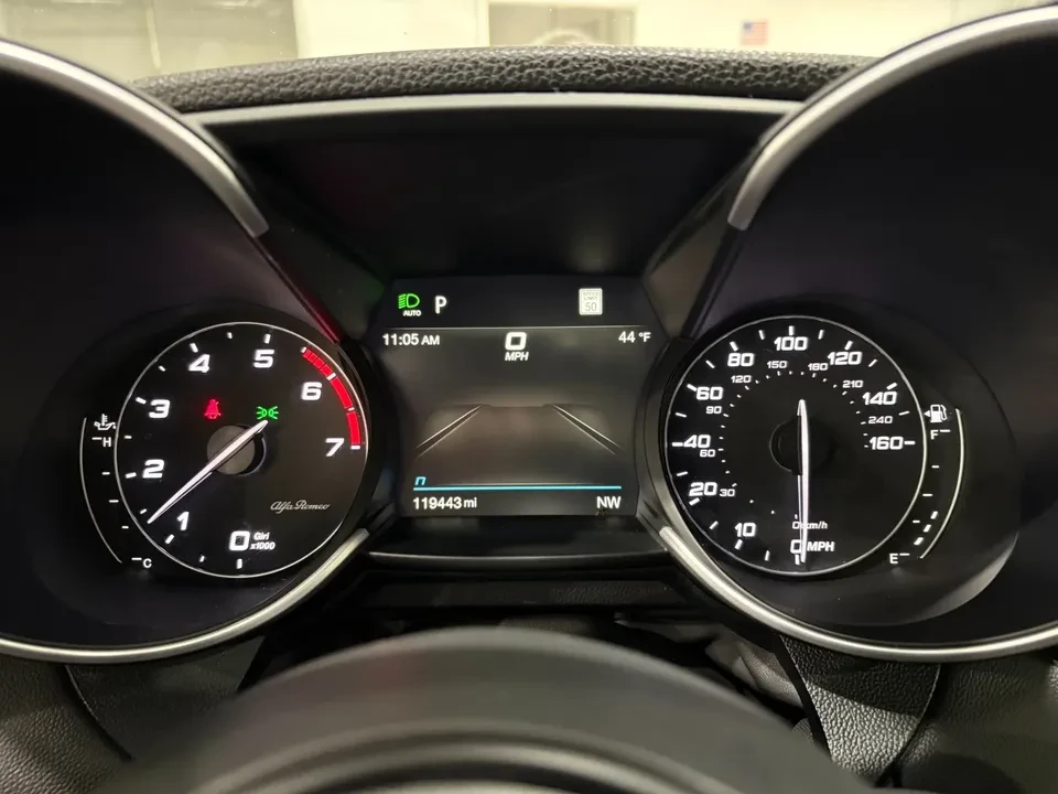 2021 Alfa Romeo Giulia - Image 10 of 16