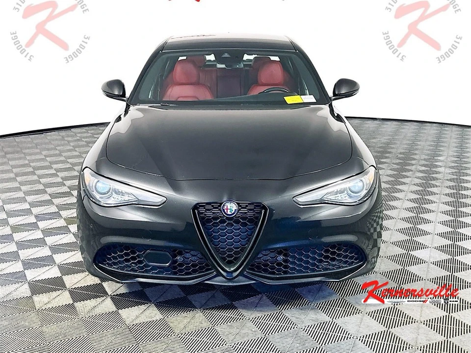 2021 Alfa Romeo Giulia - Image 2 of 12
