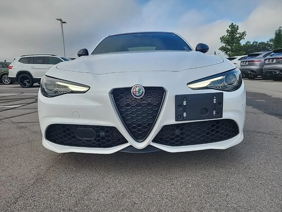 2021 Alfa Romeo Giulia - Image 11 of 15