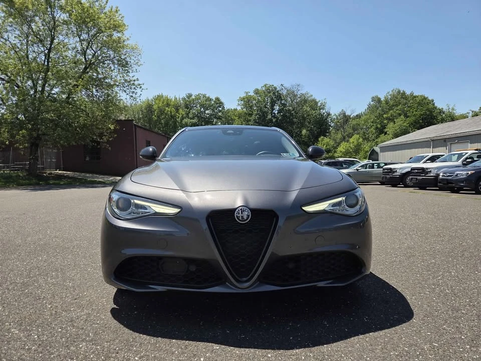 2021 Alfa Romeo Giulia - Image 8 of 18