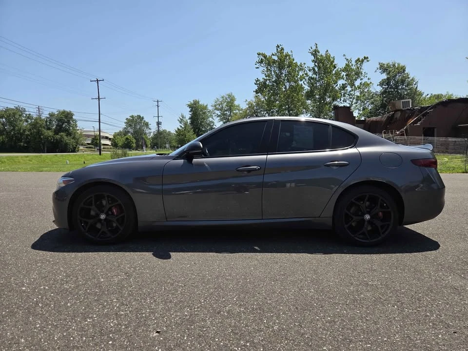 2021 Alfa Romeo Giulia - Image 2 of 18