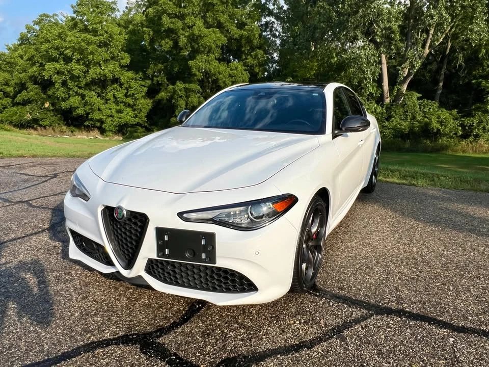 2021 Alfa Romeo Giulia - Image 5 of 20