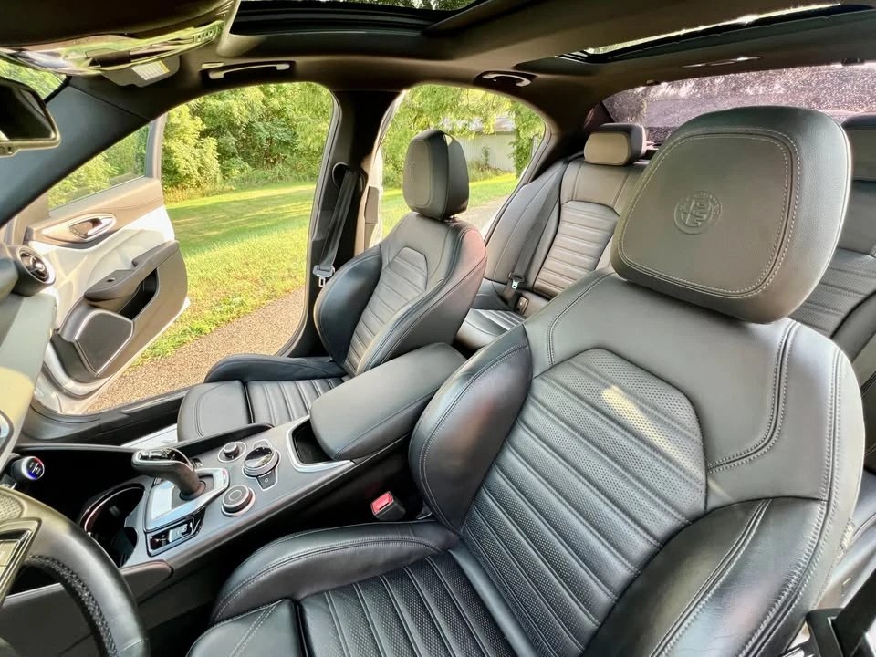 2021 Alfa Romeo Giulia - Image 12 of 20