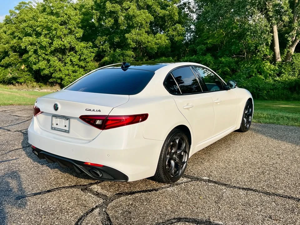 2021 Alfa Romeo Giulia - Image 4 of 20