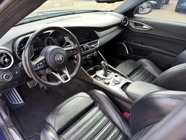2021 Alfa Romeo Giulia - Image 9 of 12