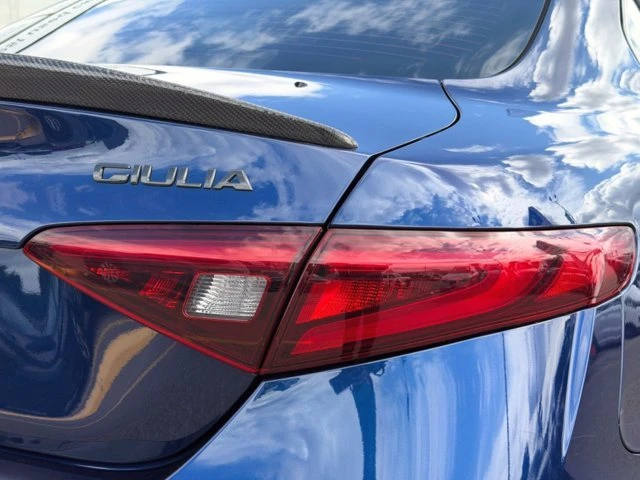 2021 Alfa Romeo Giulia - Image 6 of 12