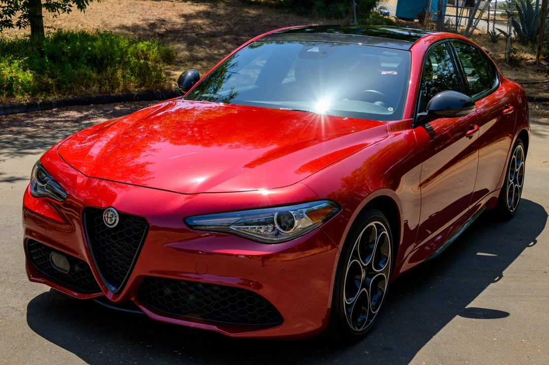 2021 Alfa Romeo Giulia - Image 8 of 31