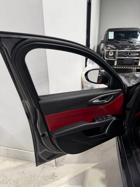 2021 Alfa Romeo Giulia - Image 6 of 18