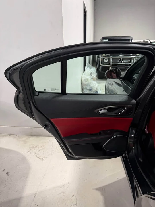 2021 Alfa Romeo Giulia - Image 9 of 18