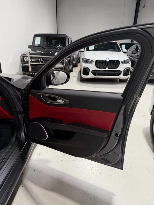 2021 Alfa Romeo Giulia - Image 13 of 18