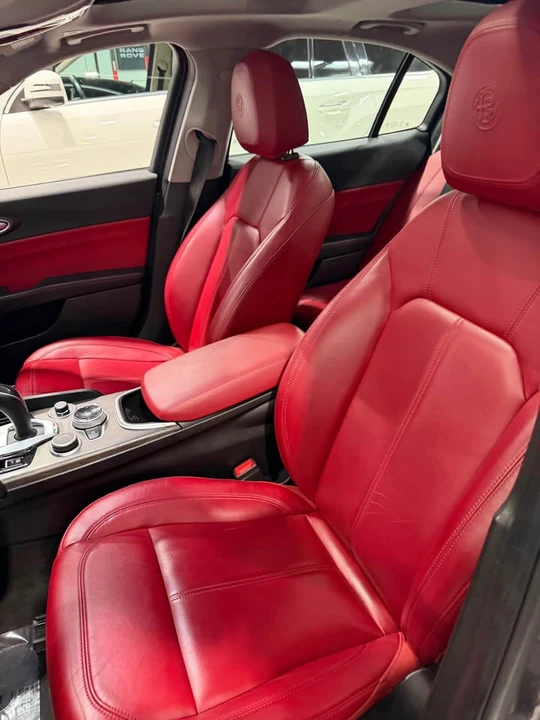 2021 Alfa Romeo Giulia - Image 8 of 18