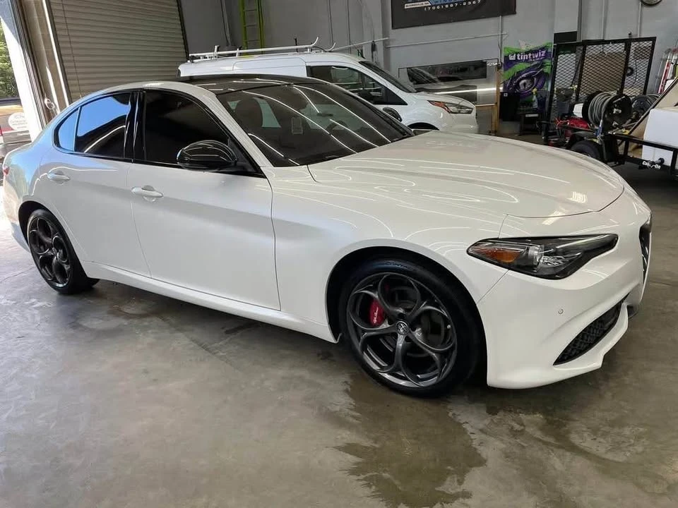 2021 Alfa Romeo Giulia - Image 2 of 5