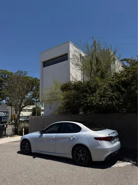 2021 Alfa Romeo Giulia Ti Sport Sedan 4D